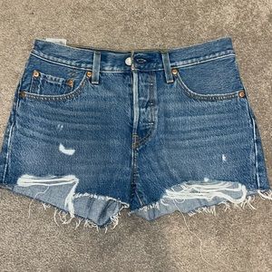 Levi Jean Shorts